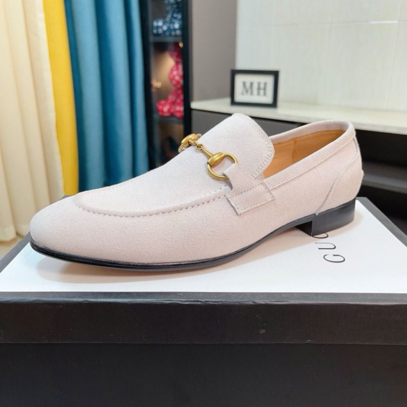 G*u*i leather shoes